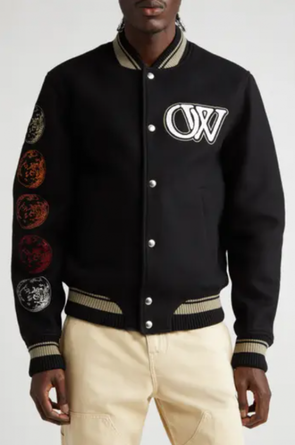 Jaket Bomber Warna Gelap dengan Aksen Kancing Dekoratif